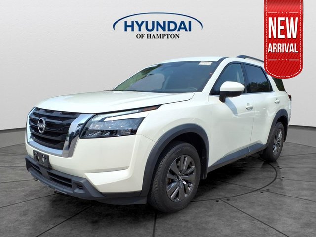 2024 Nissan Pathfinder SV