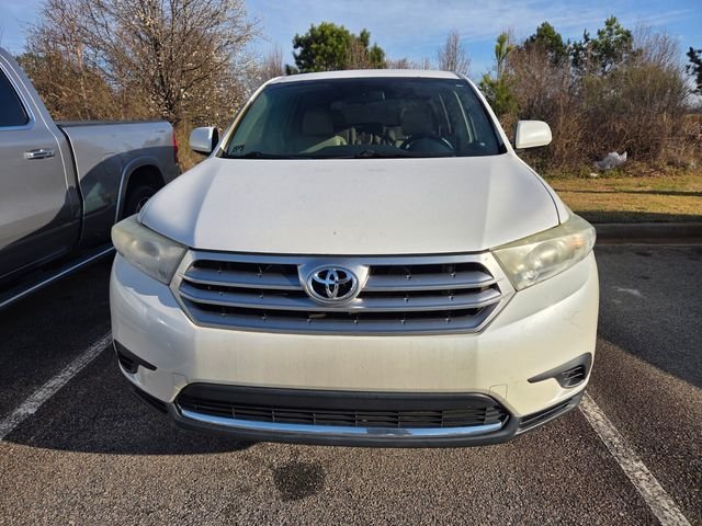 Used 2013 Toyota Highlander Base with VIN 5TDZA3EH3DS033811 for sale in Warner Robins, GA