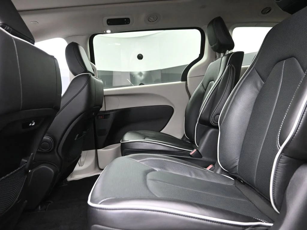 Certified Used 2023 Red Chrysler Limited image 15