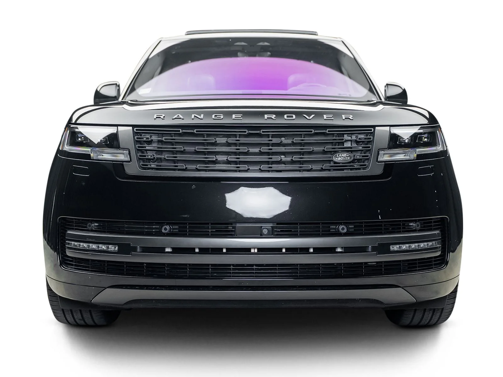Used 2023 Black Land Rover SE image 2