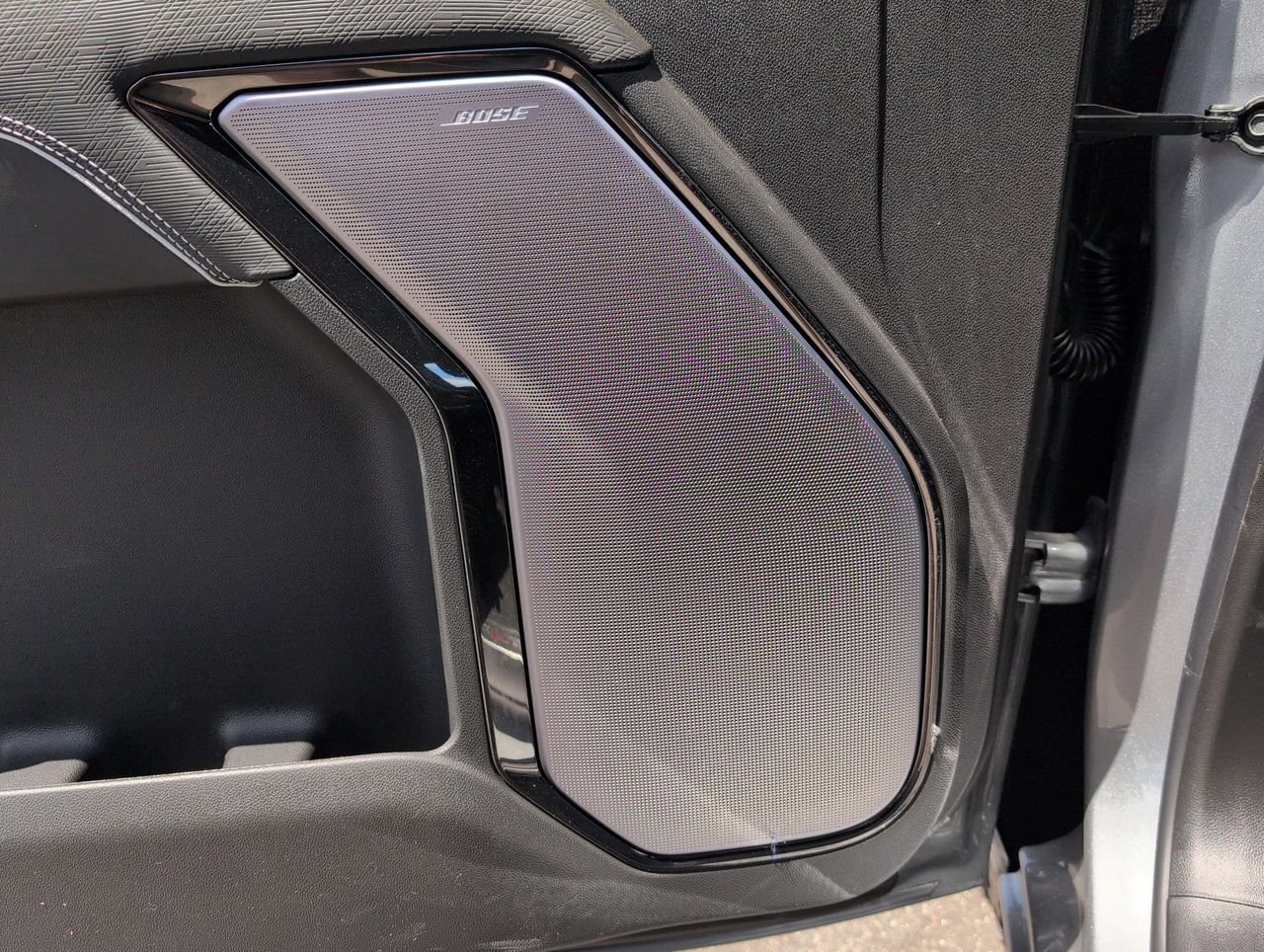 New 2026 Sterling Metallic GMC AT4X image 24