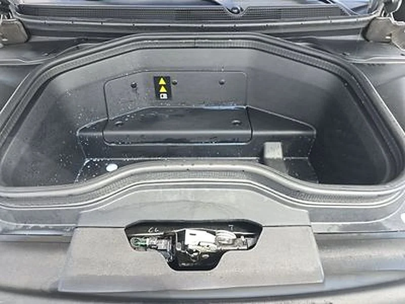 Used 2025 Silver Jeep Launch Edition image 22
