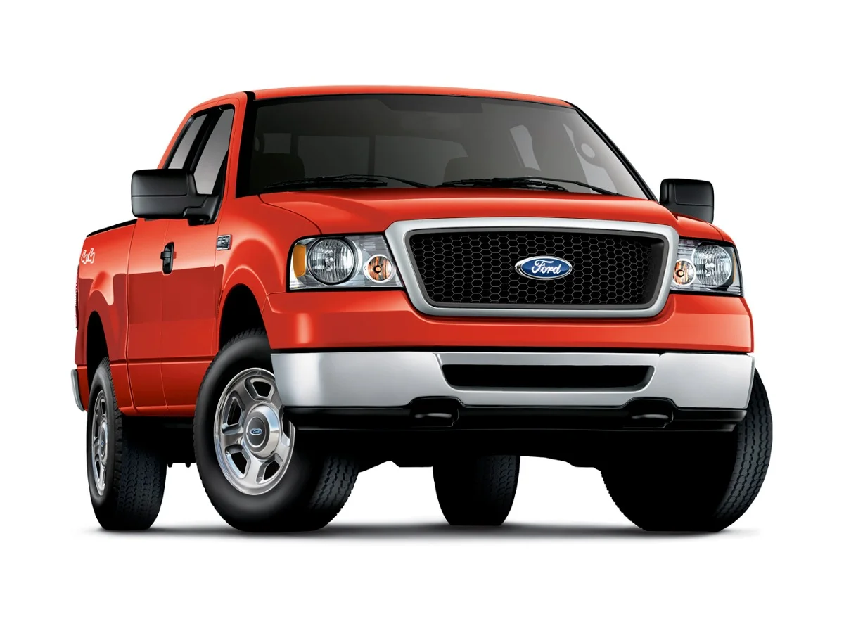 Used 2008 White Ford  image 1