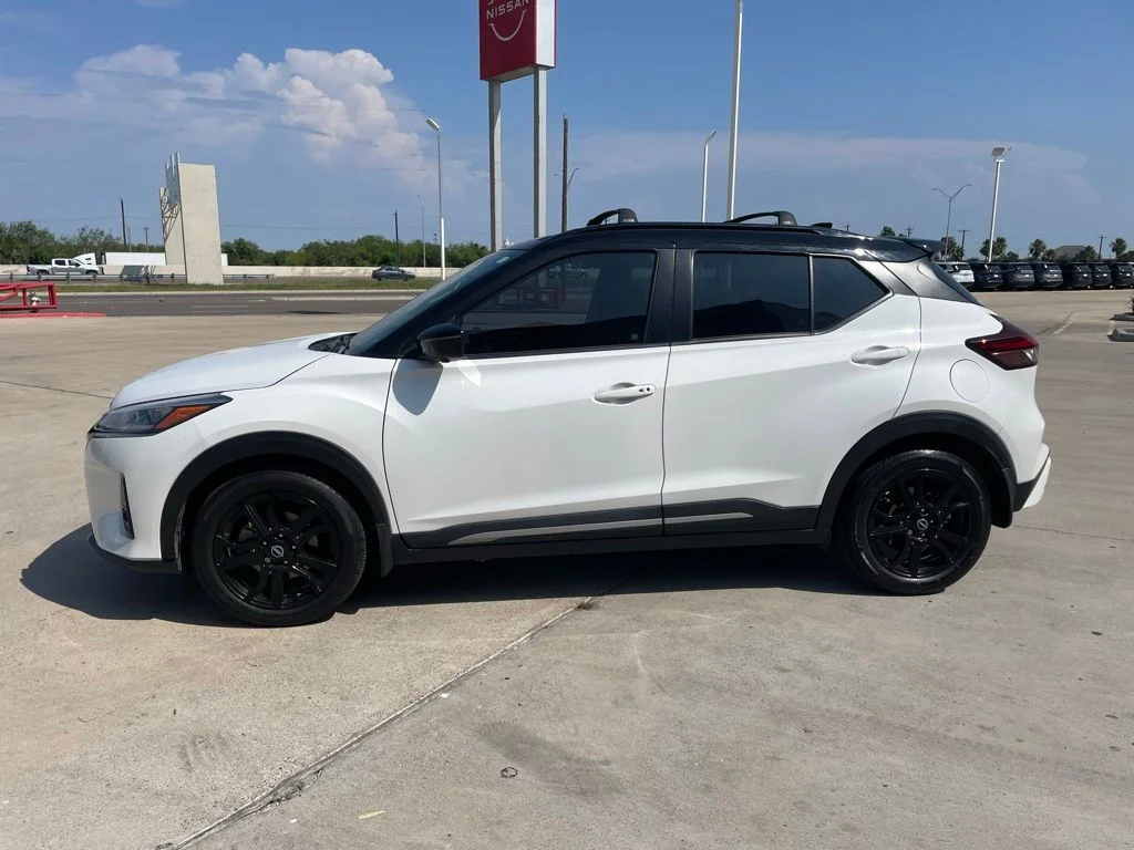Certified Used 2024 White Nissan SR image 4