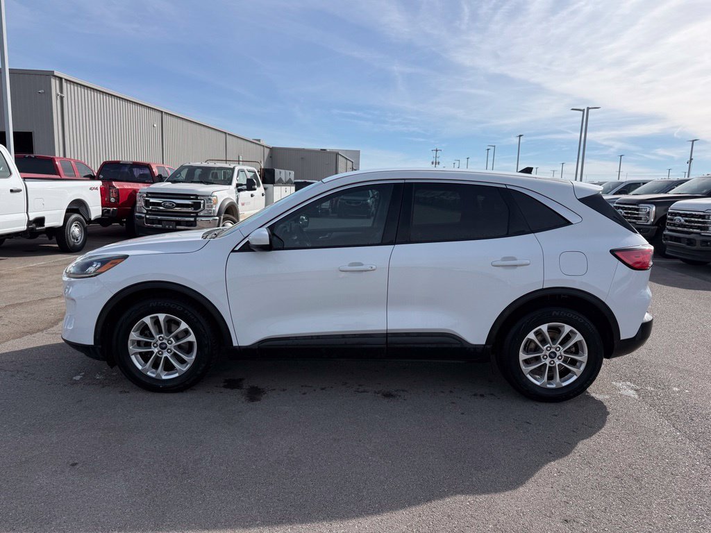 Used 2020 White Ford SE image 19