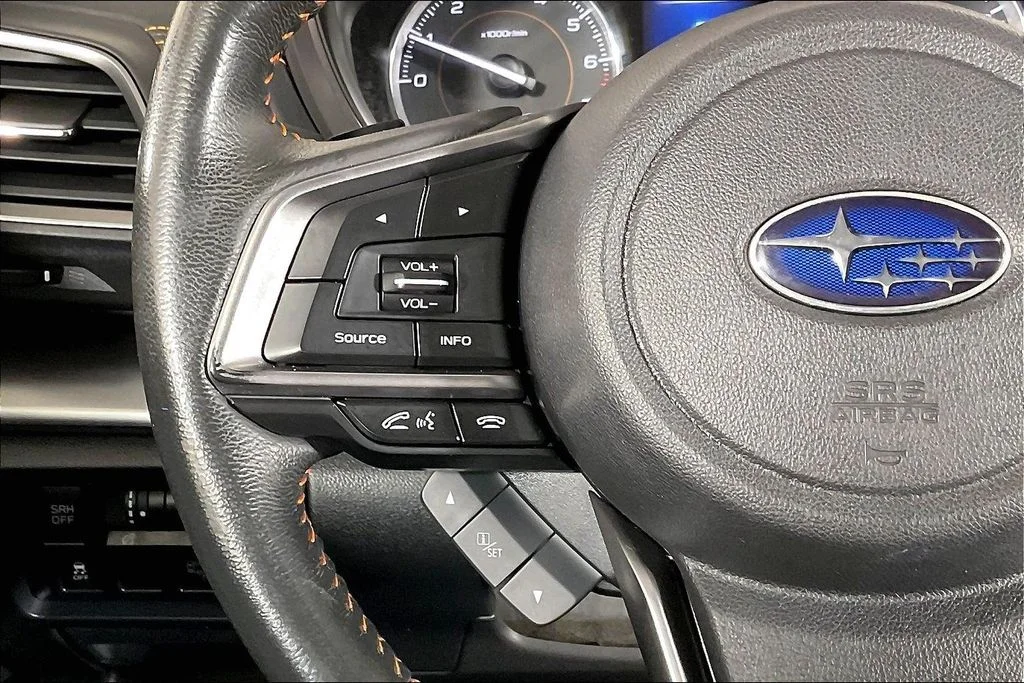 Used 2018 White Subaru 2.0i Limited image 17