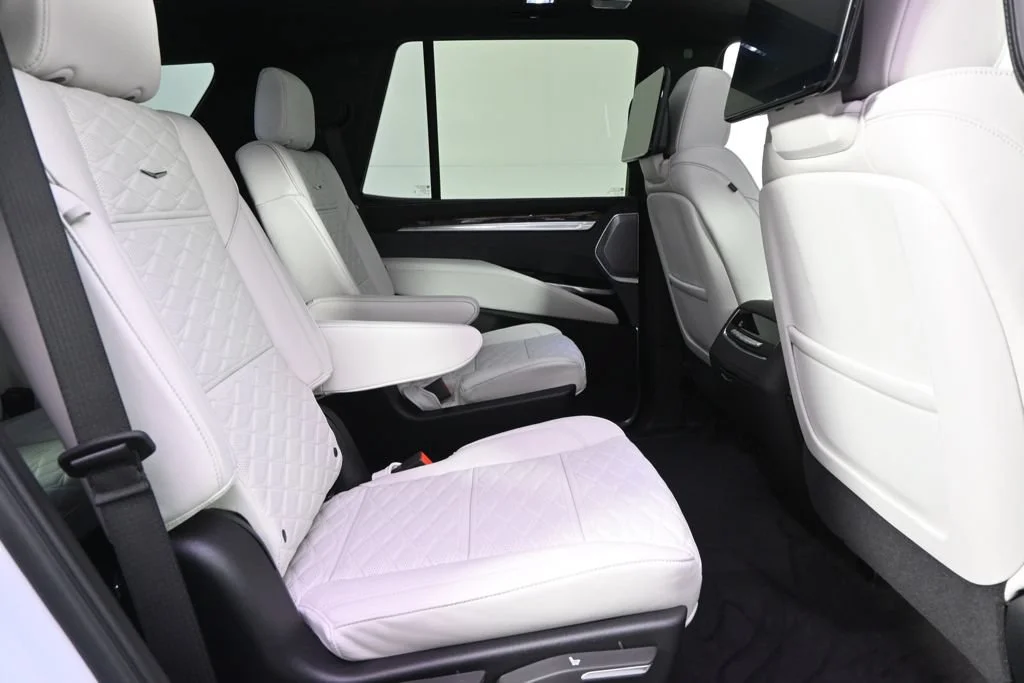 2026 Cadillac Escalade Platinum Sport - Photo 18
