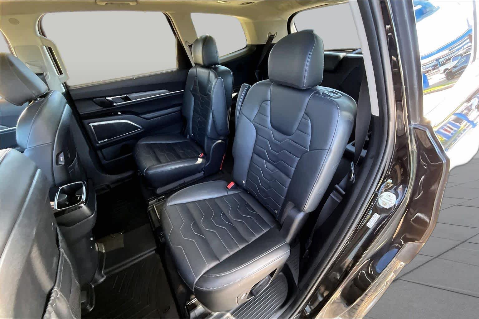 Used 2021 Black Copper Kia SX image 21