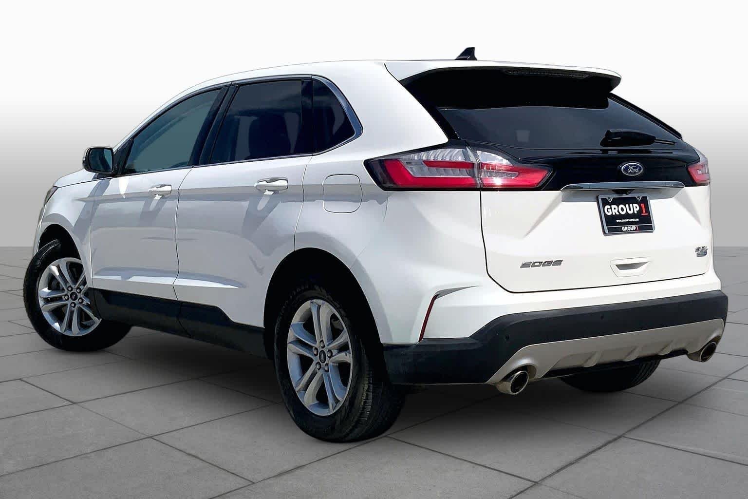 Used 2020 Star White Metallic Tri-Coat Ford SEL image 12