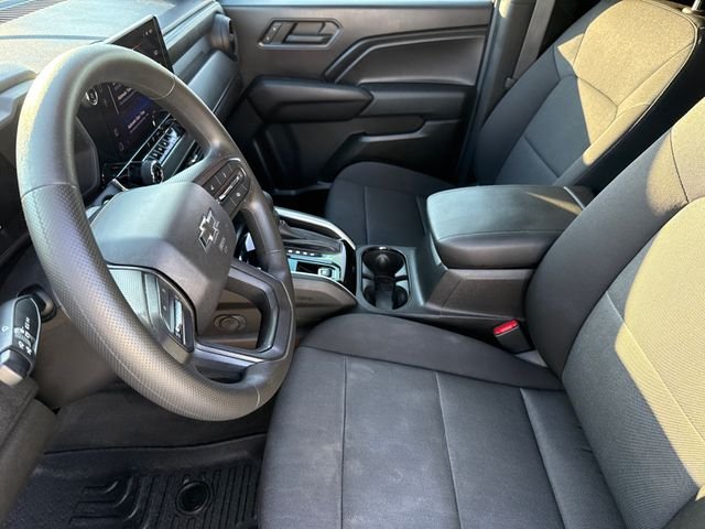 Used 2023 White Chevrolet Trail Boss image 18