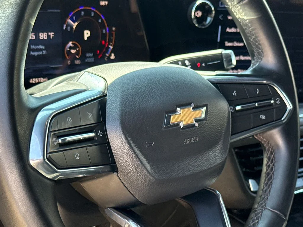 Used 2025 Black Chevrolet LT image 29