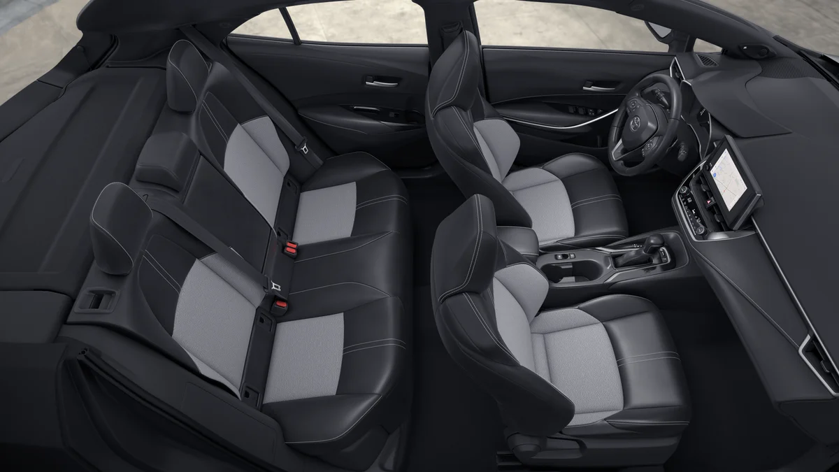 New 2026 Wind Chill Pearl with Midnight Black Metallic roof Toyota XSE image 37