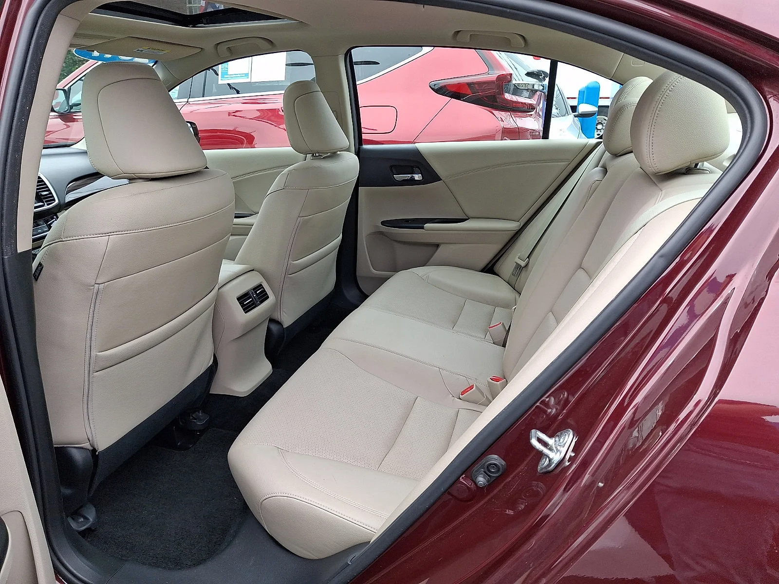 Used 2017 Basque Red Pearl II Honda EX-L image 7