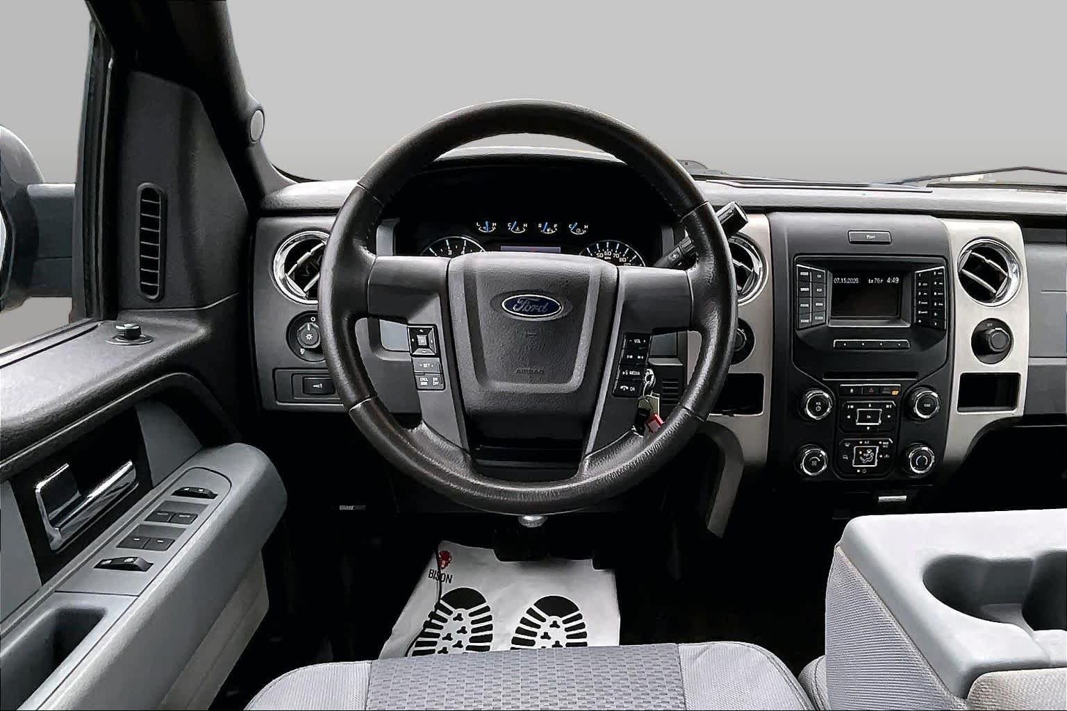 Used 2014 Sterling Gray Metallic Ford XLT image 6