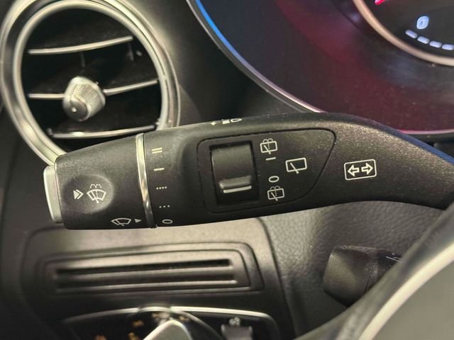 2021 Mercedes-Benz GLC GLC300 - Photo 21