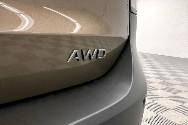 New 2026 Canyon Bronze Metallic Nissan S image 21