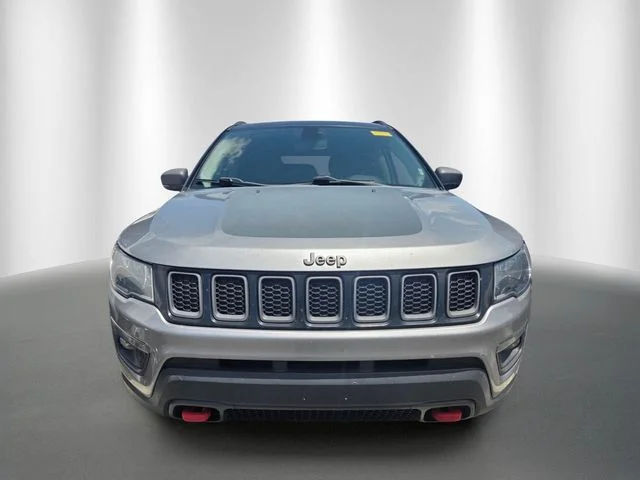 Used 2020 Billet Silver Metallic Jeep Trailhawk image 6