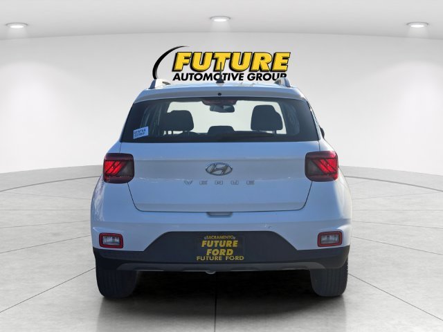 Used 2025 White Hyundai SEL image 5