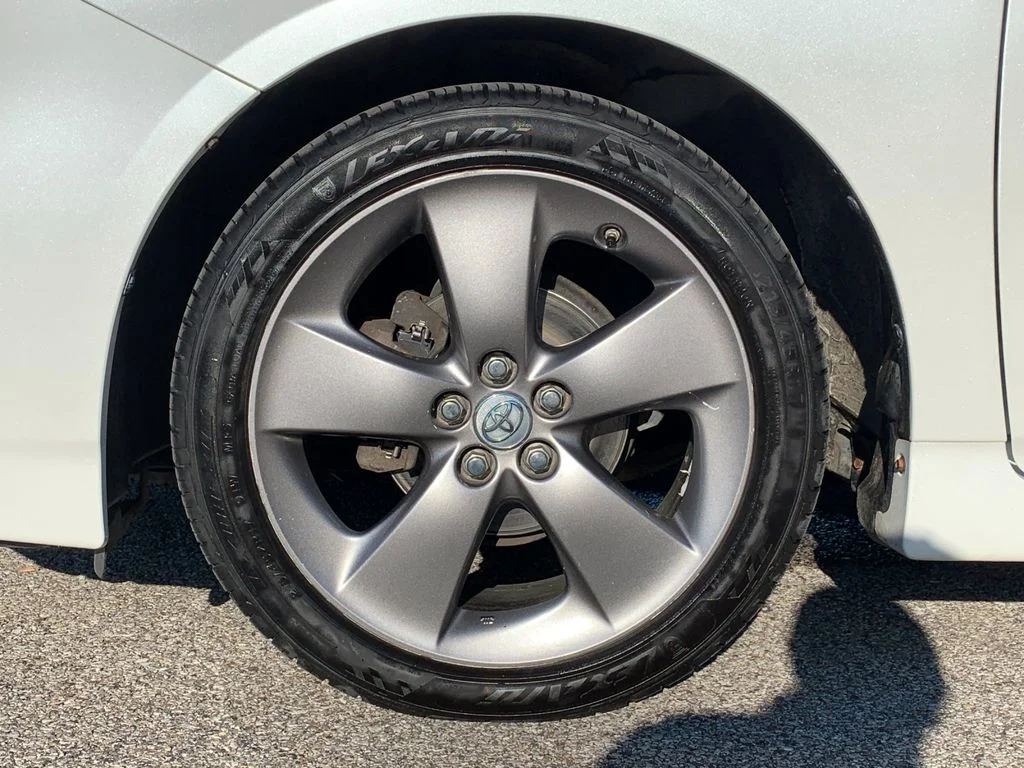 Used 2015 White Toyota Persona Series Special Edition image 32