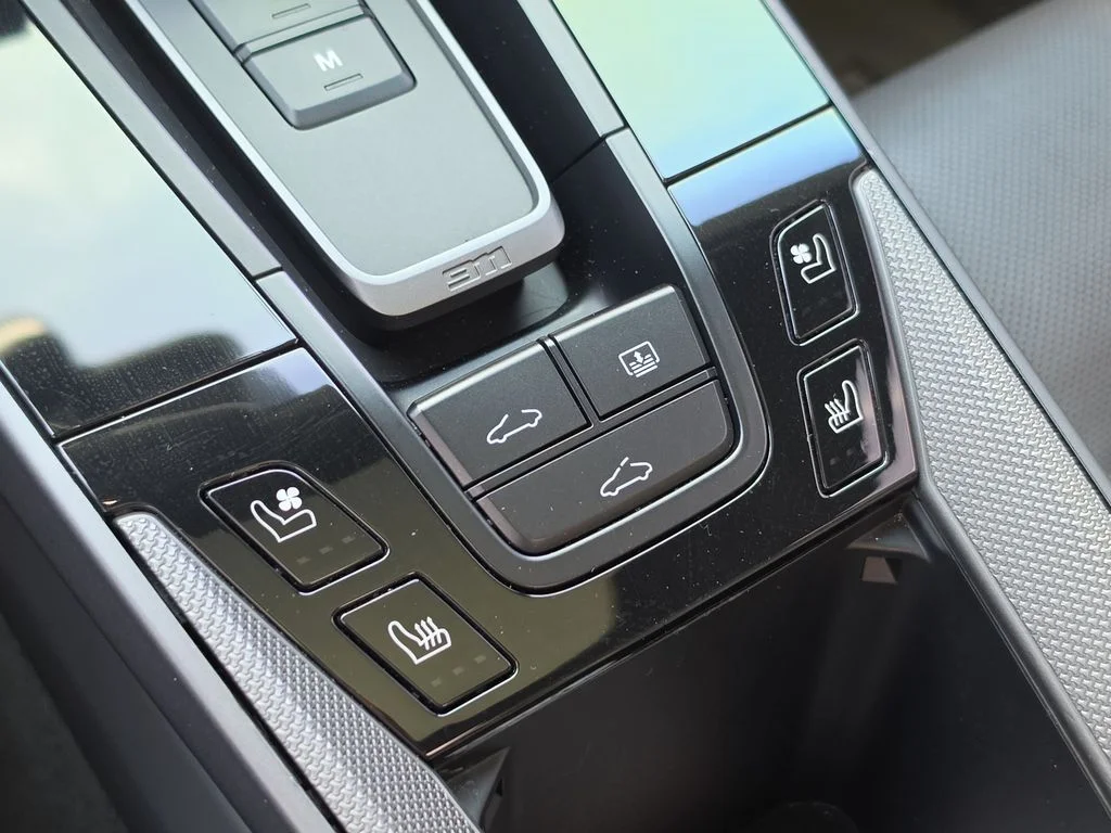 Used 2021 Gray Porsche  image 24