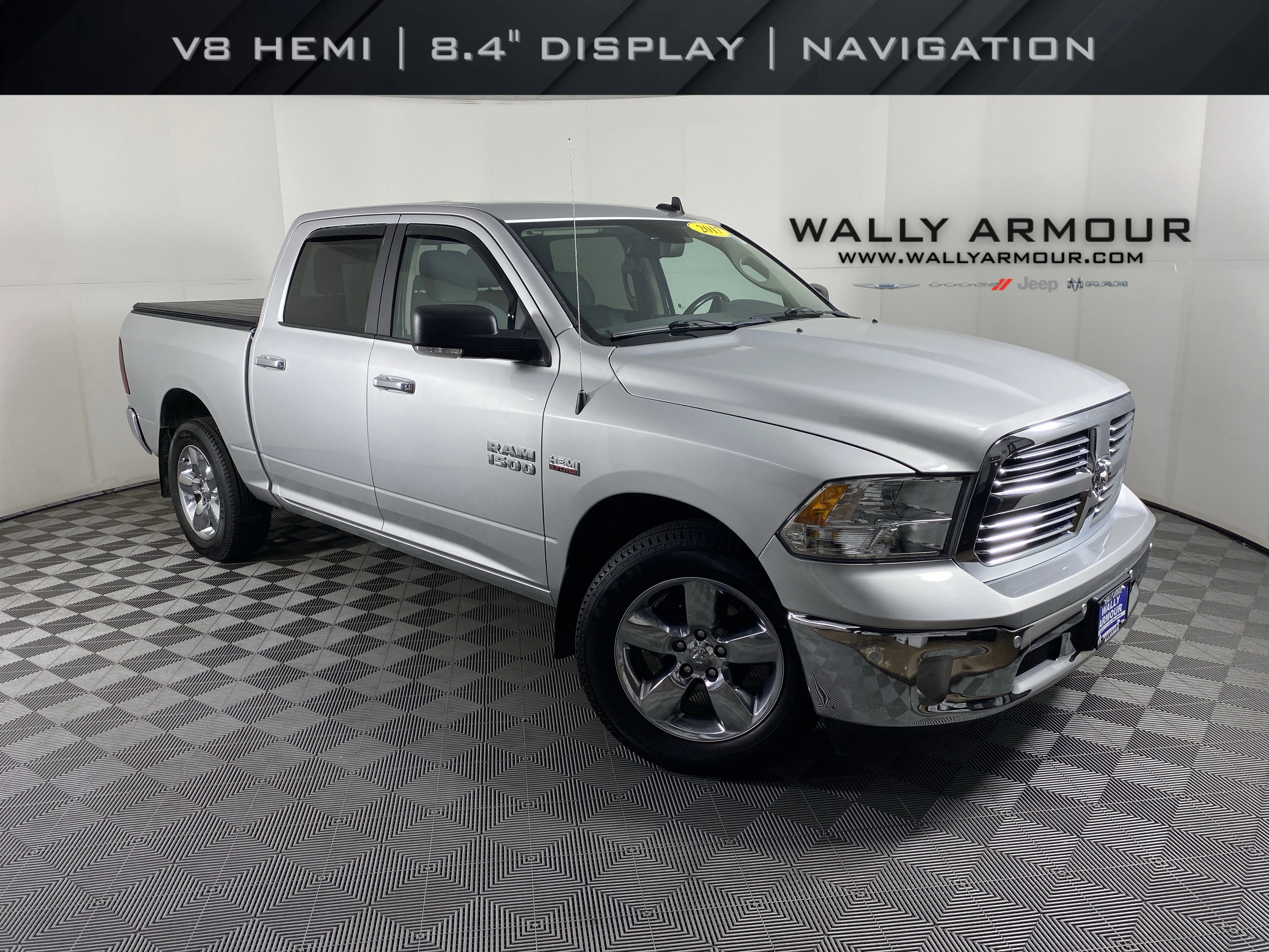 2017 RAM 1500 Big Horn 4x4 Crew Cab 5'7's photo