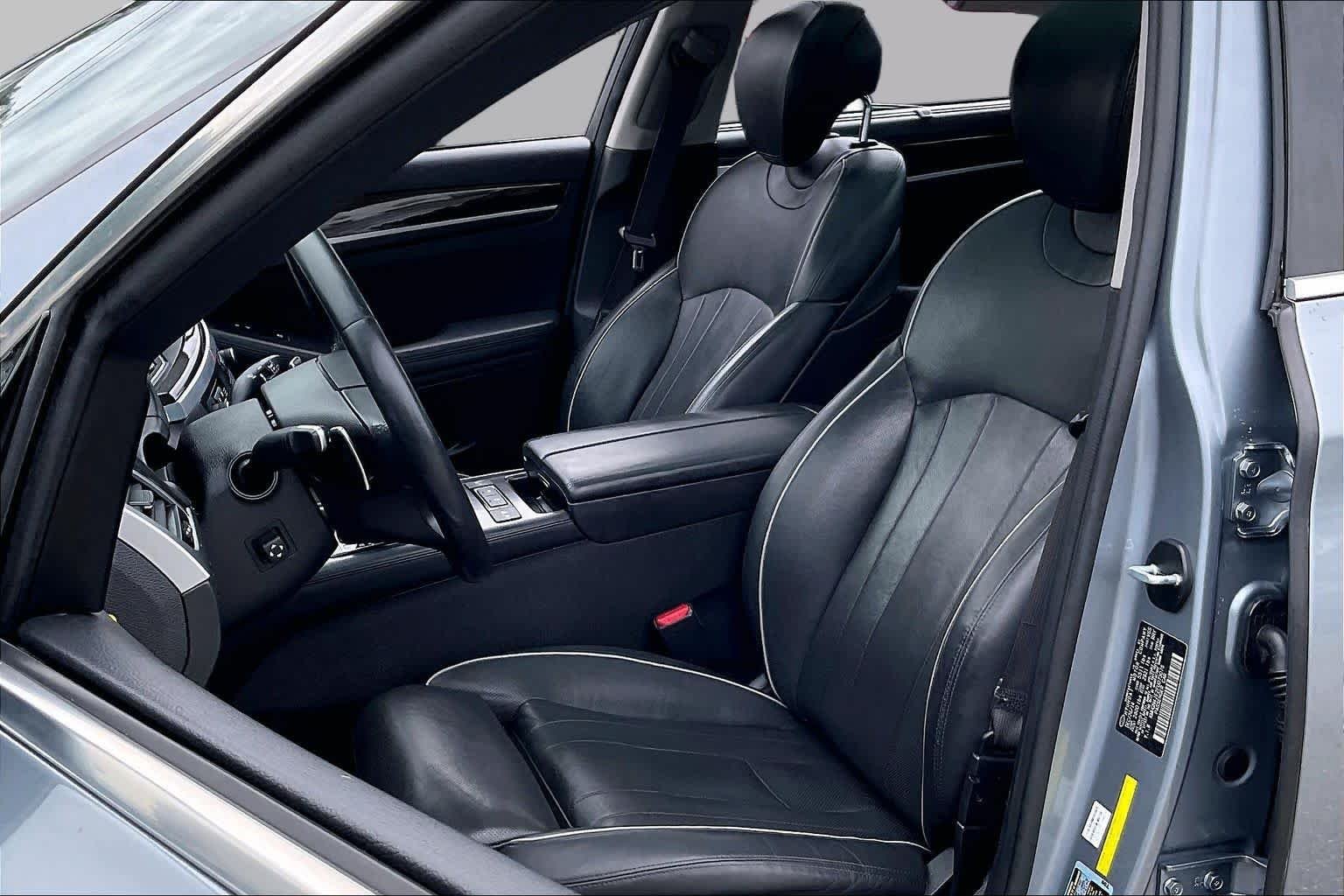 Used 2015 Parisian Gray Hyundai 3.8L image 7