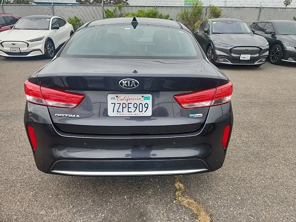 Used 2017 Gray Kia Base image 11