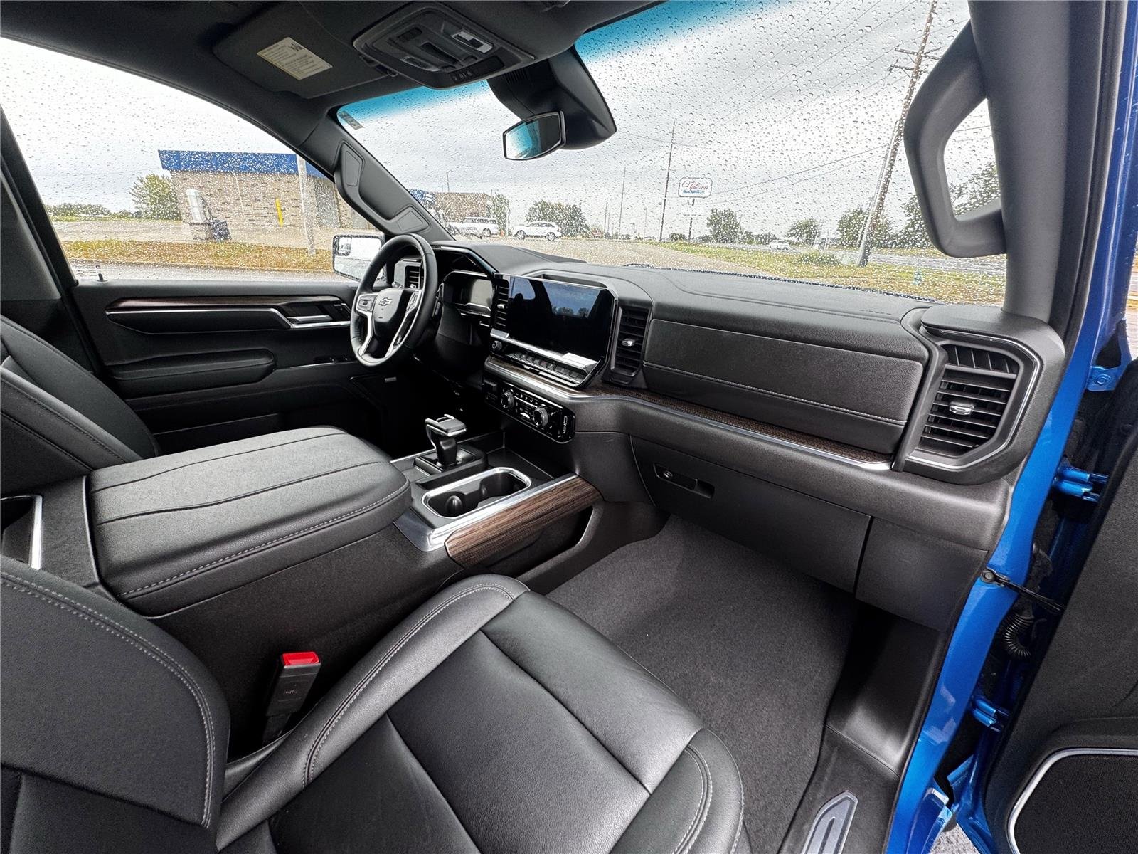 2023 Chevrolet Silverado 1500 RST - Photo 10