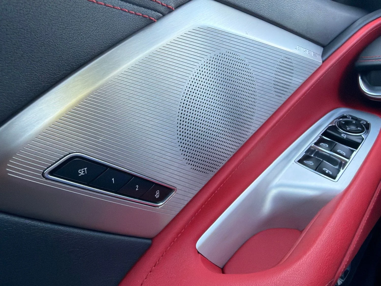 Used 2020 Silver Chevrolet Stingray image 23