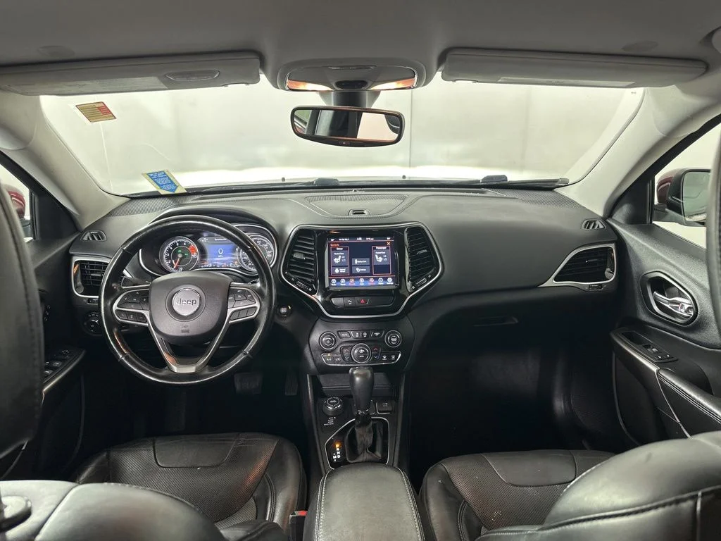 Used 2020 Red Jeep Limited image 29
