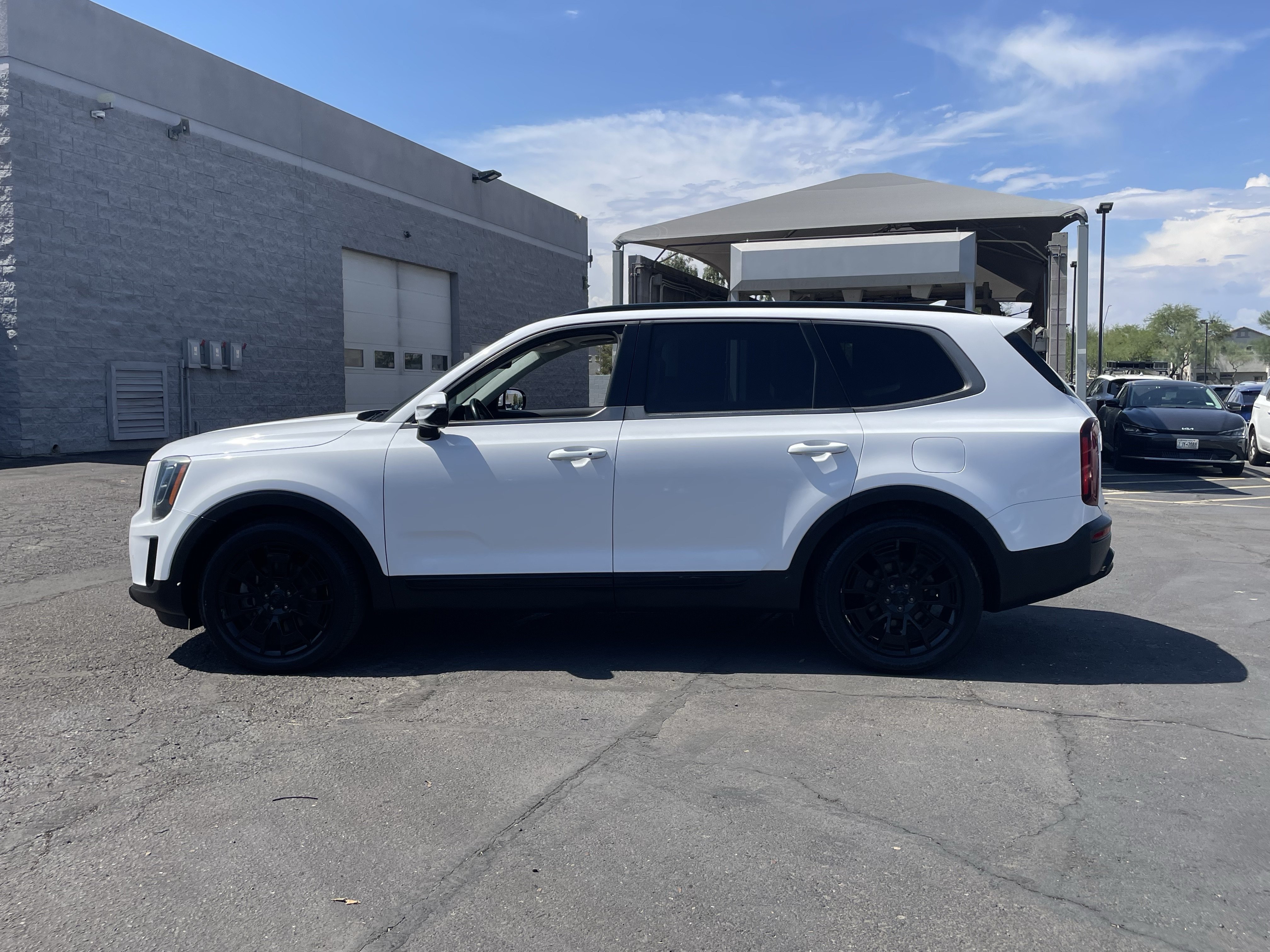 Used 2021 Glacial White Pearl Kia SX image 5