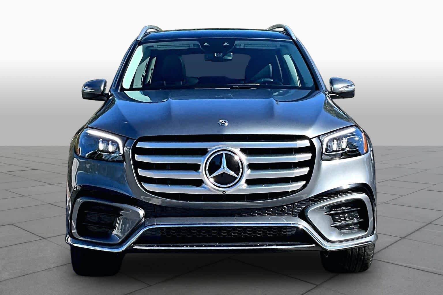 Used 2026 Selenite Grey Metallic Mercedes-Benz GLS 450 image 4