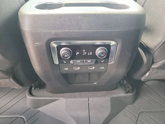 Used 2023 Black Chevrolet Premier image 17