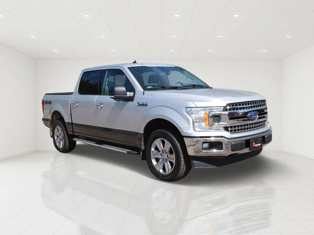 Certified Used 2019 Silver Ford XLT image 1
