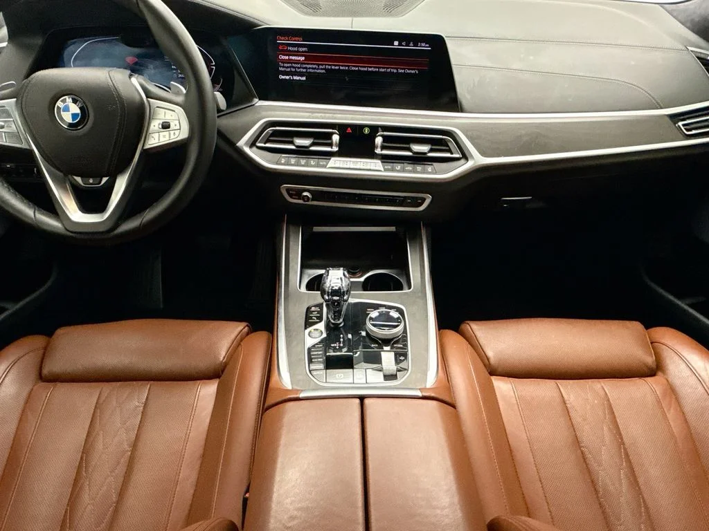 Used 2022 Brown BMW xDrive40i image 13