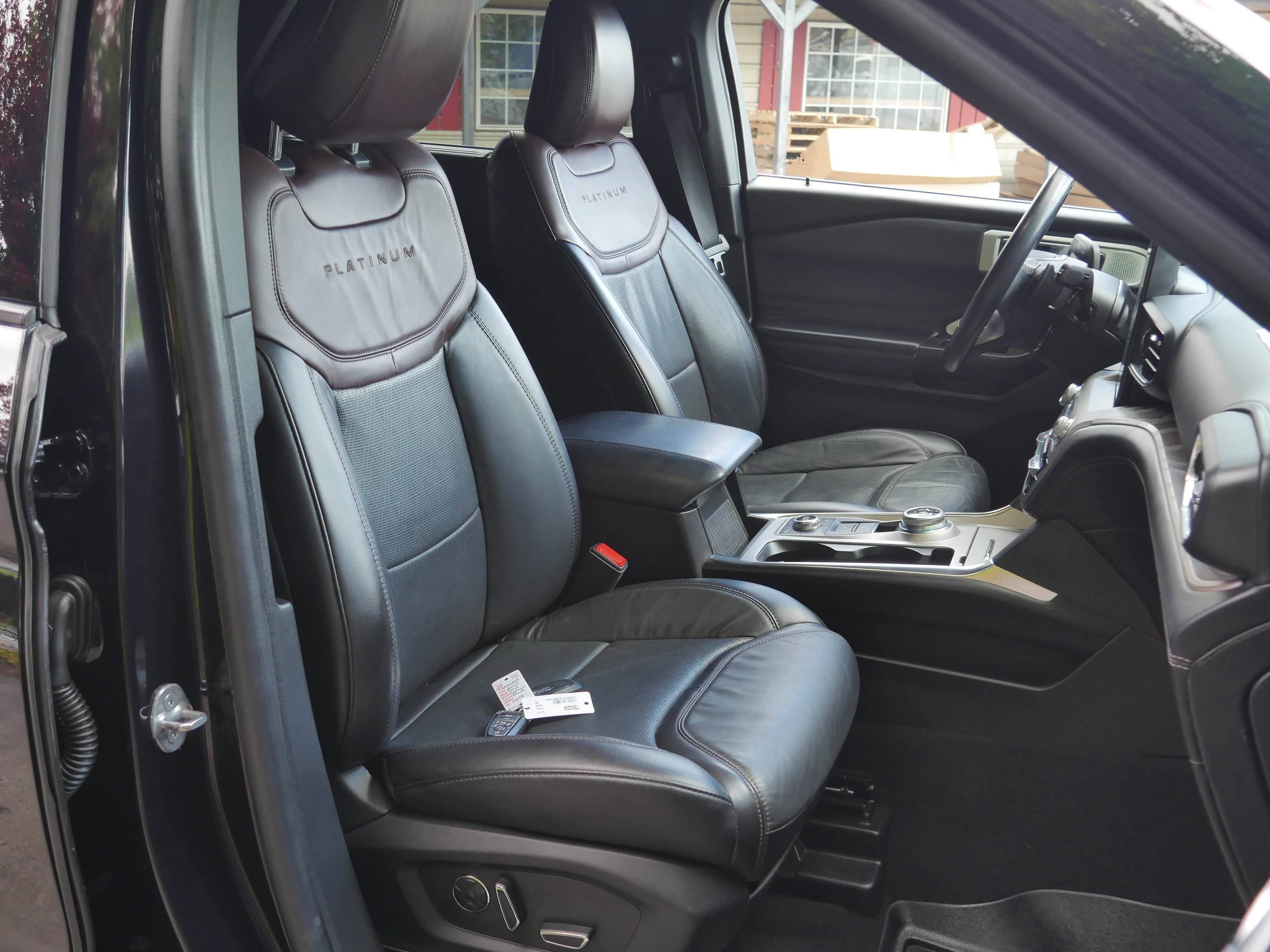 Certified Used 2020 Black Metallic Ford Platinum image 28
