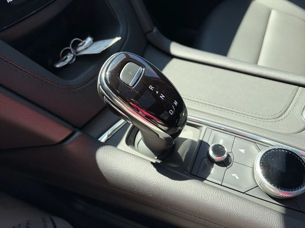 Used 2023 Green Cadillac Premium Luxury image 20