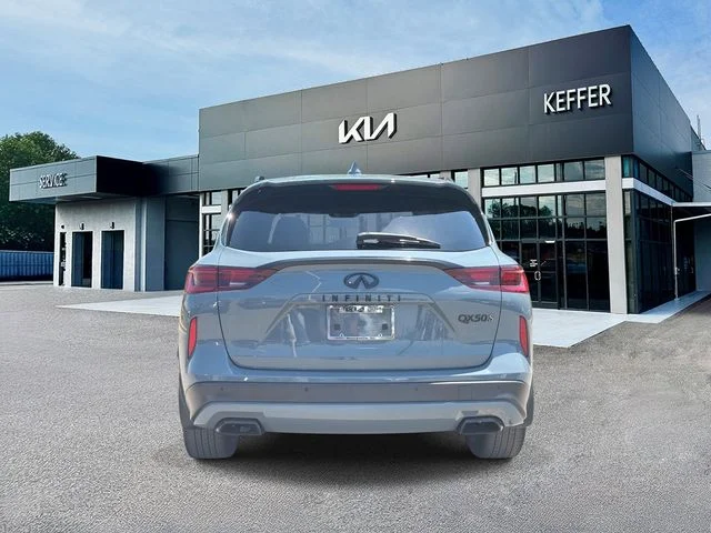 Used 2024 Gray INFINITI SPORT image 7