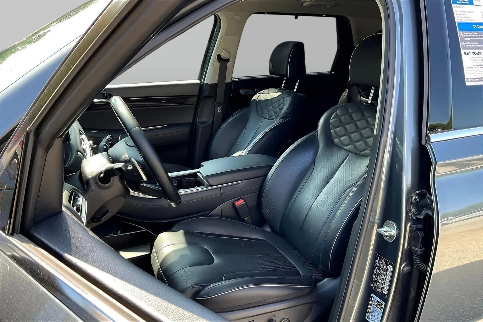 Used 2022 Steel Graphite Hyundai Limited image 15