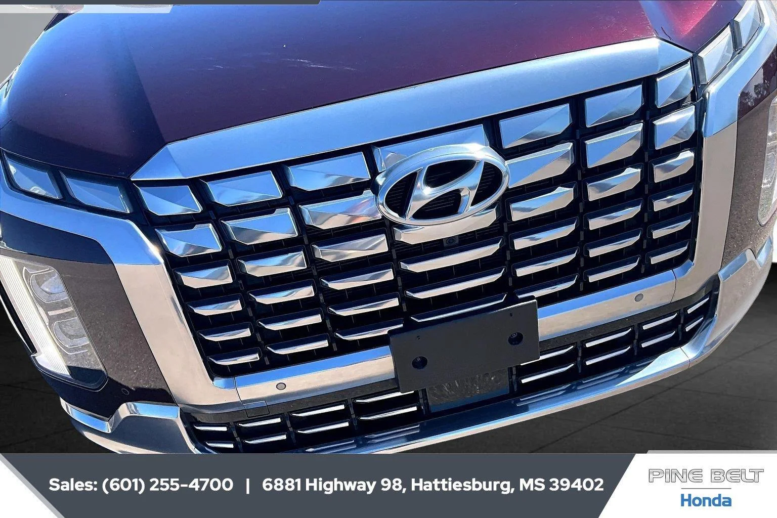 Used 2024 Sierra Burgundy Hyundai Calligraphy image 22