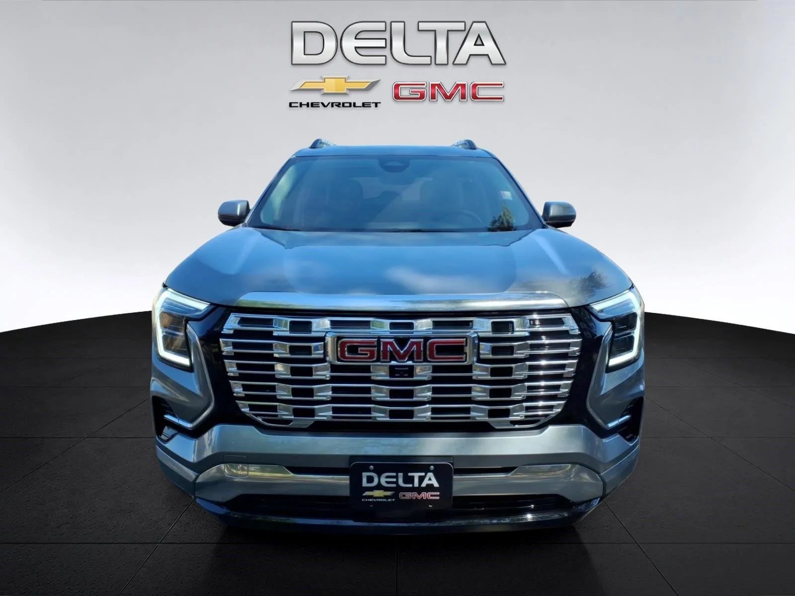 Used 2026 Sterling Metallic GMC AWD Denali image 8