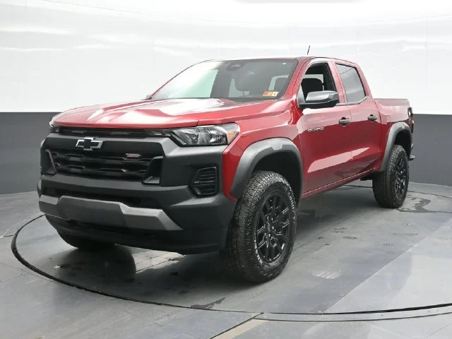 Used 2025 Red Chevrolet Trail Boss image 1