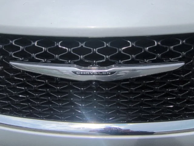 Used 2024 Silver Chrysler Touring L image 33