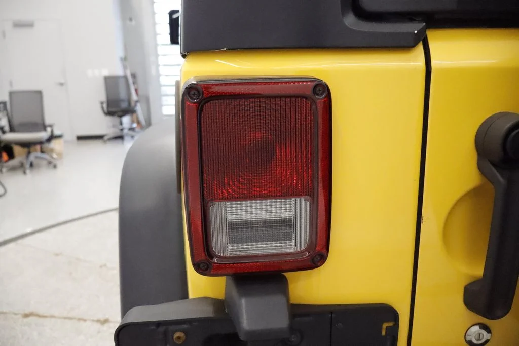 Used 2015 Yellow Jeep Rubicon image 8