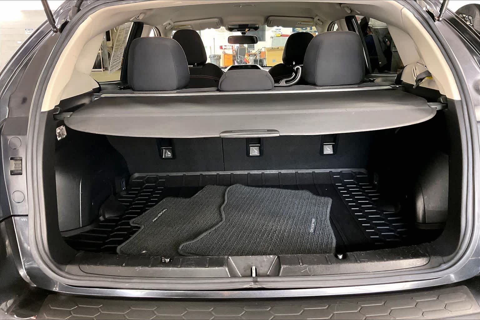 Used 2018 Dark Gray Metallic Subaru Premium image 33