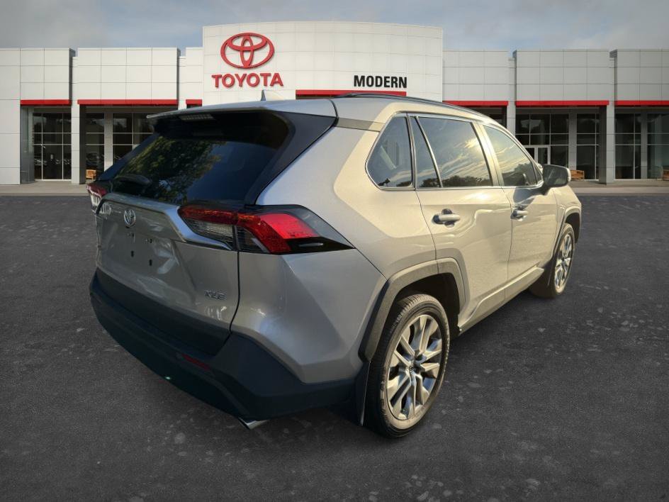 Certified Used 2024 Silver Sky Metallic Toyota XLE Premium image 5