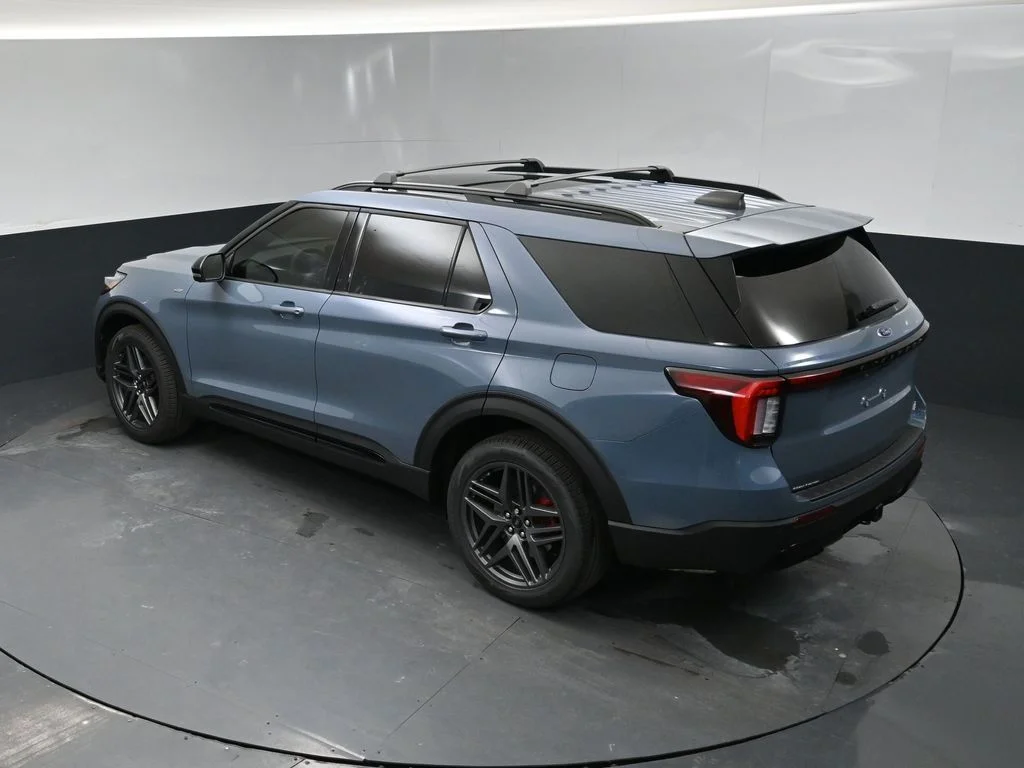 New 2026 Blue Ford ST-Line image 36