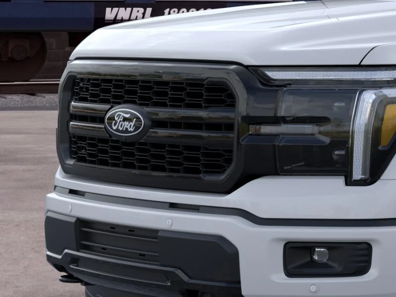 New 2026 Oxford White Ford Lariat® image 17