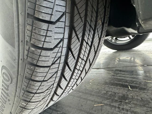 New 2026 Mountain Grey Metallic Mercedes-Benz GLA 250 image 11