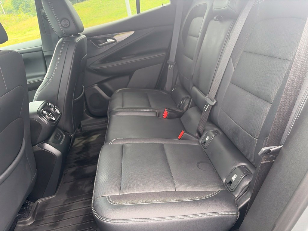 Used 2024 Sterling Gray Metallic Chevrolet LT image 37